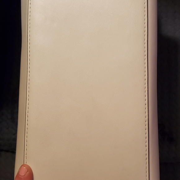 Michael Kors Whitney Satchel, new condition without tags. - Picture 7 of 9